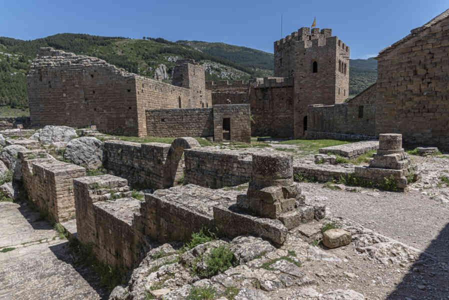Huesca - Loarre - castillo de Loarre 37.jpg